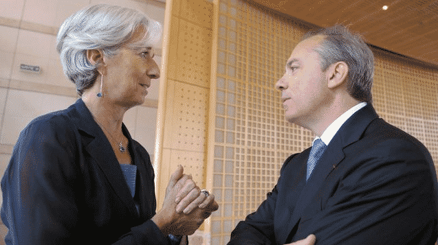 Stéphane Richard, PDG de Orange, discute avec l'ancienne ministre de l'Économie, Christine Lagarde.
