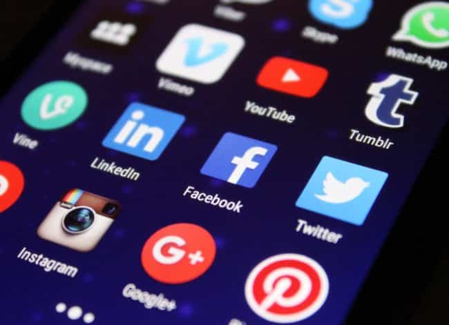 Les réseaux sociaux occupent une place de plus en plus importante