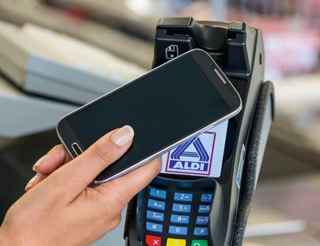 Désormais, le paiement avec Google Pay se fait directement grâce au smartphone et à Android.